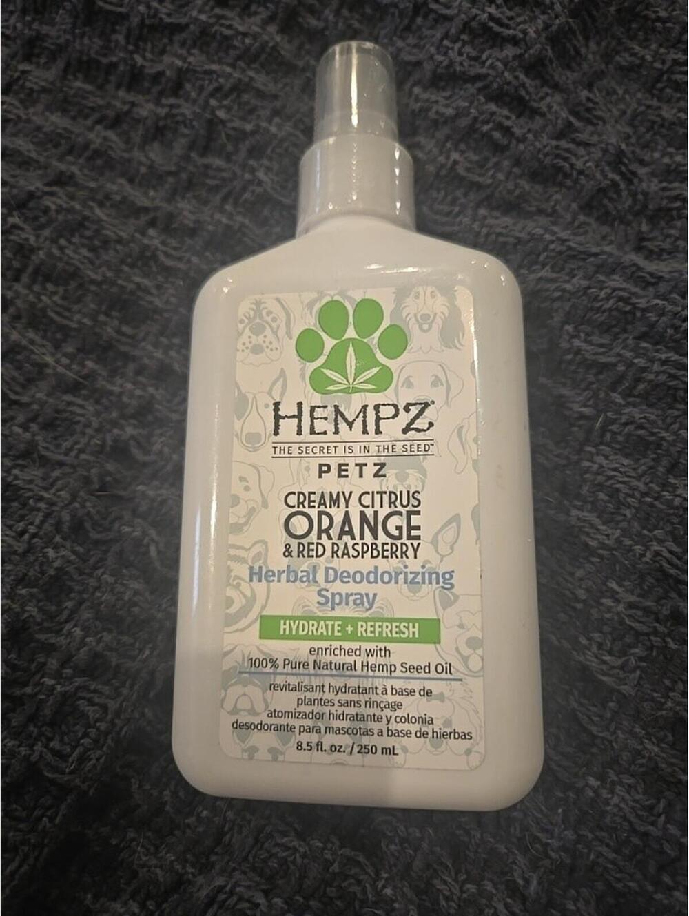 Hempz Petz Dog Cologne, Creamy Citrus Orange & Red 8.5 Fl Oz